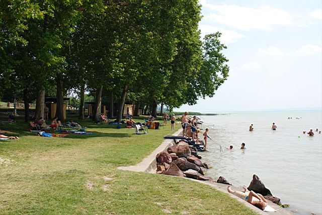 Császtai strandfürdő Révfülöp - Balaton északi part